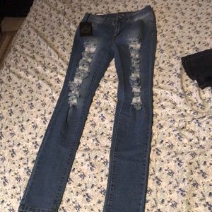 Fashion Nova ripped Skinny Jeans
